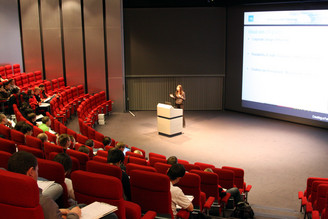 Status|tagged, Photographer|Mazur